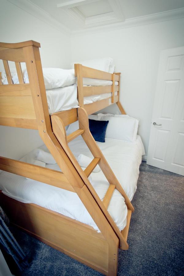 Top View 2 Bedroom Apartments Plymouth Esterno foto