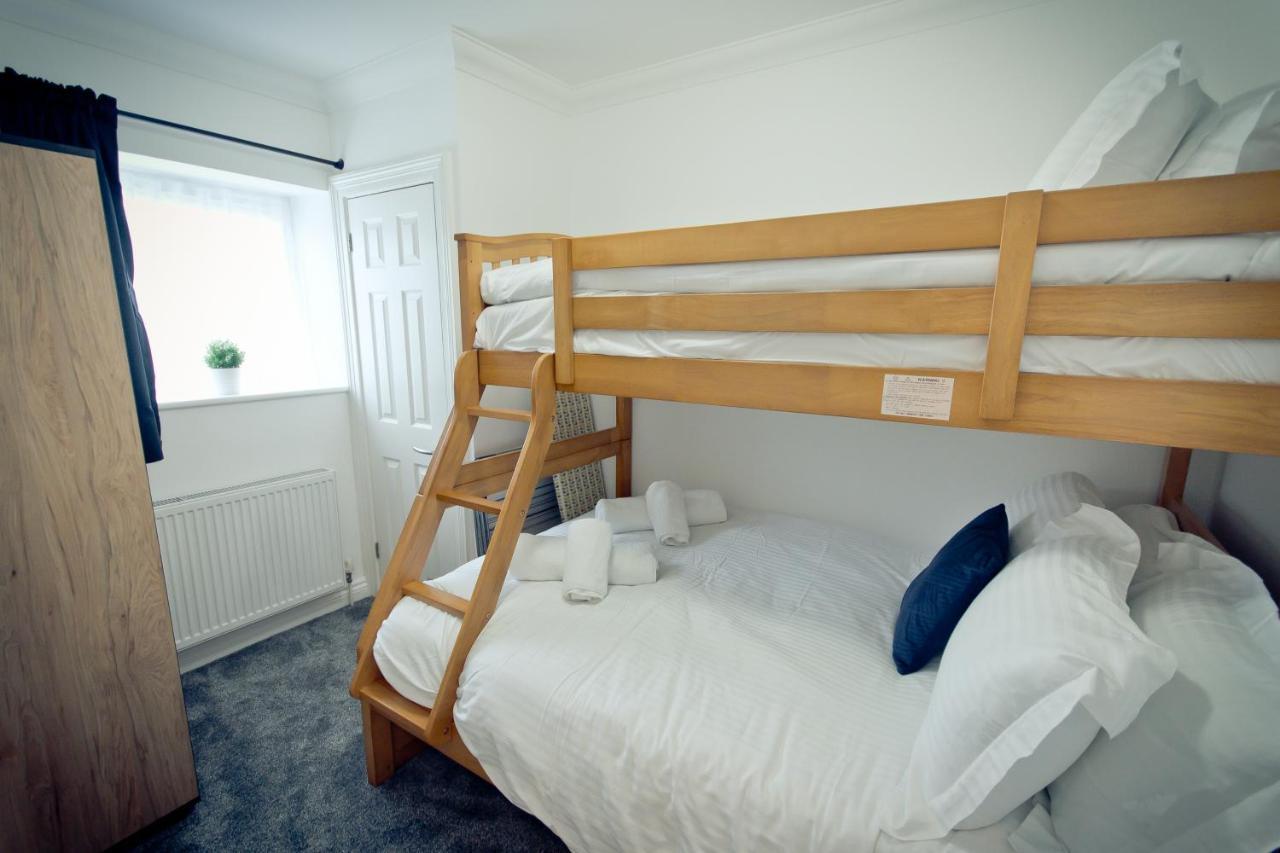 Top View 2 Bedroom Apartments Plymouth Esterno foto