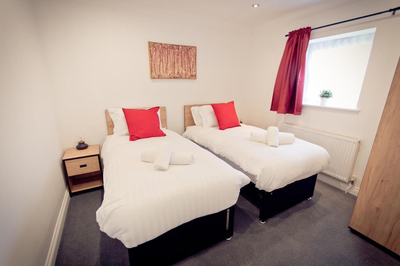 Top View 2 Bedroom Apartments Plymouth Esterno foto